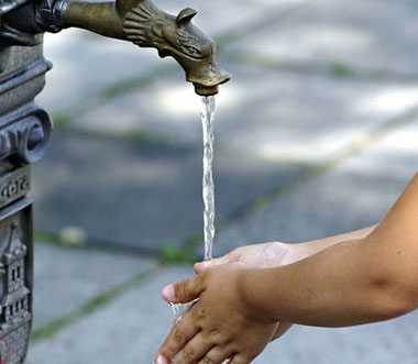 Pitna voda in korona virus SARS-CoV-2